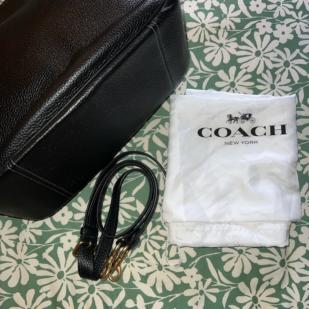 Coach Black Pebbled Leather Large Cary Bag - Picture 3 of 7